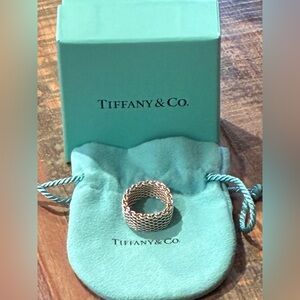 Tiffany & Co. Mesh Ring with Tiffany Blue Box and Pouch